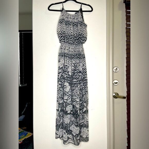 Dresses & Skirts - Long Floral Dress